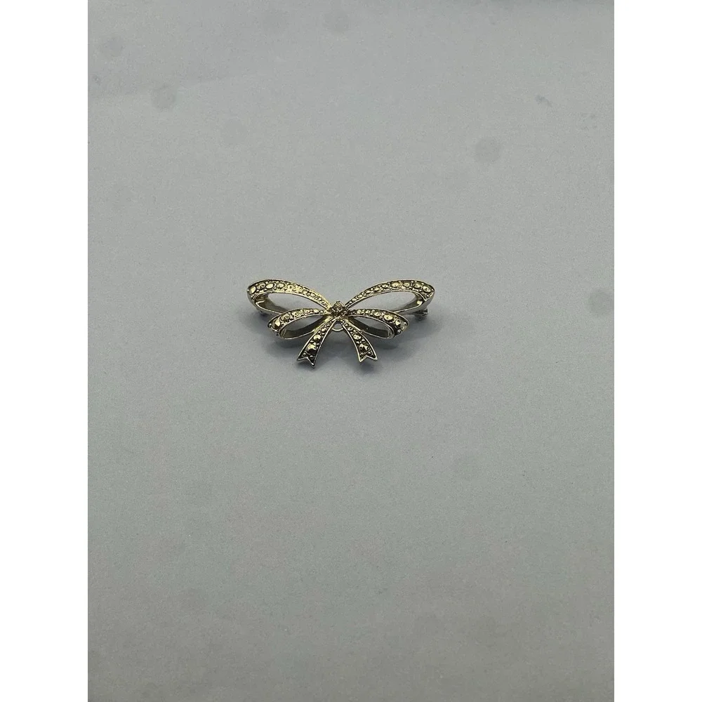 Vintage Avon Signed clear Marcasite Bow Brooch Pin Fashion Beauty Gift